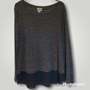 Old navy,  dark gray and black long sleeve blouse. Size L